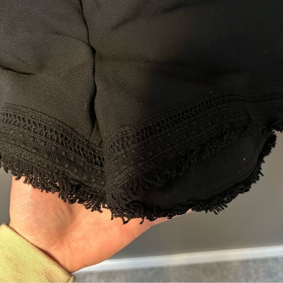 NWT Revolve x Cupcakes and Cashmere Figaro Short in Black | Size 6 - Picture 8 of 13